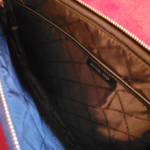 MICHAEL MICHAEL KORS - Jet Set Logo Stripe 13 Inch Laptop Case - Picture 4 of 8